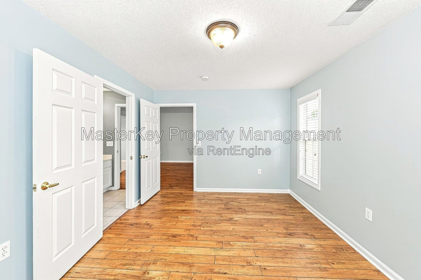 Spacious 2 Bedroom Townhome Located In Raleigh NC!!! property image