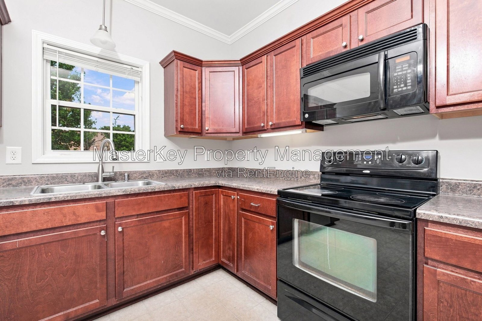 Spacious 4 Bedroom Single Family Located In Knightdale NC!!! property image