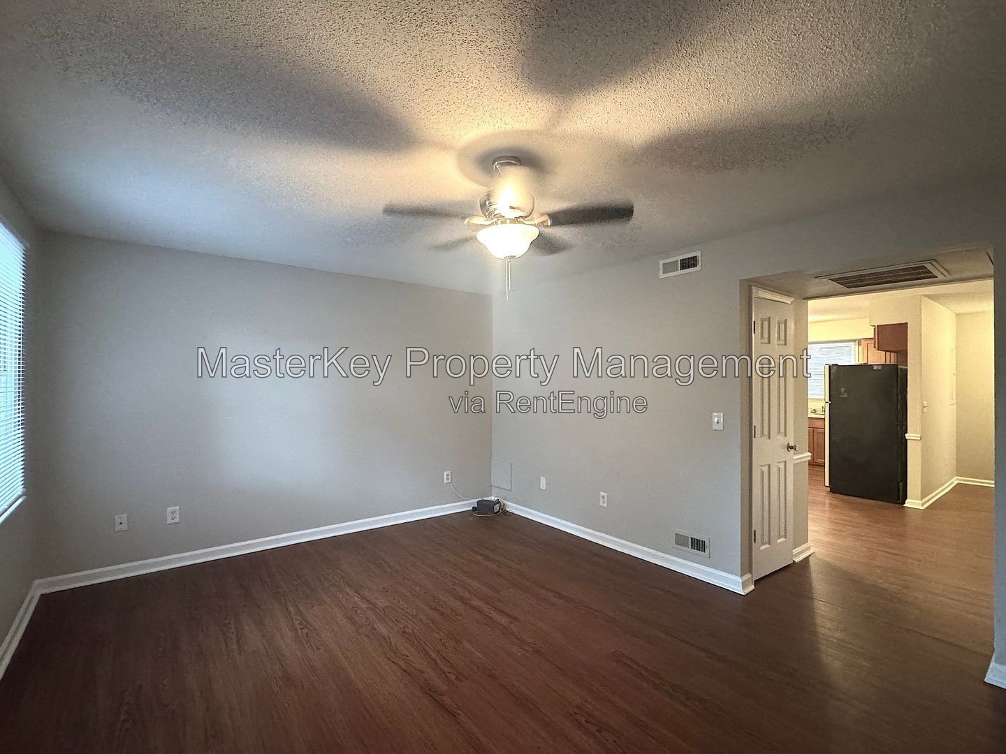 Cozy fenced Townhouse! property image