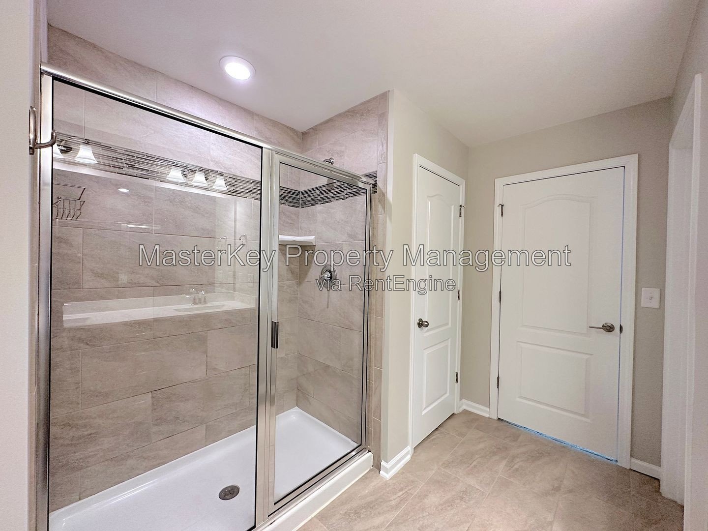 Spacious 4-Bedroom, 2.5 Bathroom Single-Family in Apex, NC property image