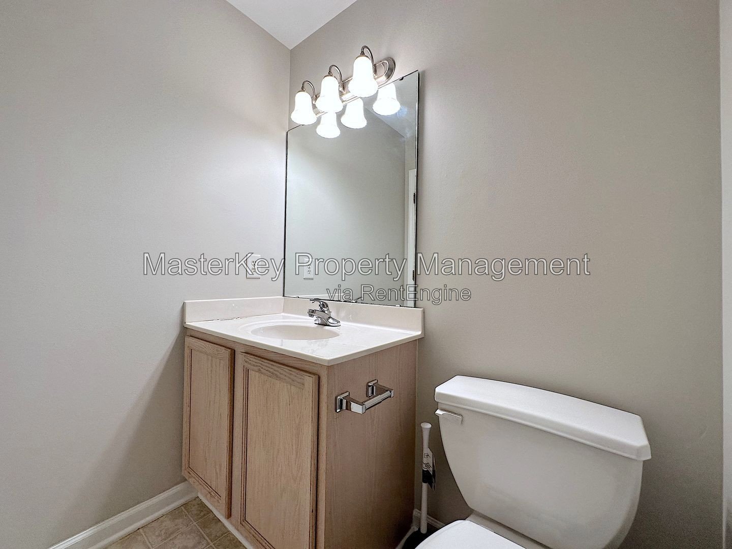 Modern 3-Bedroom, 3.5 Bathroom Townhome in Raleigh, NC property image