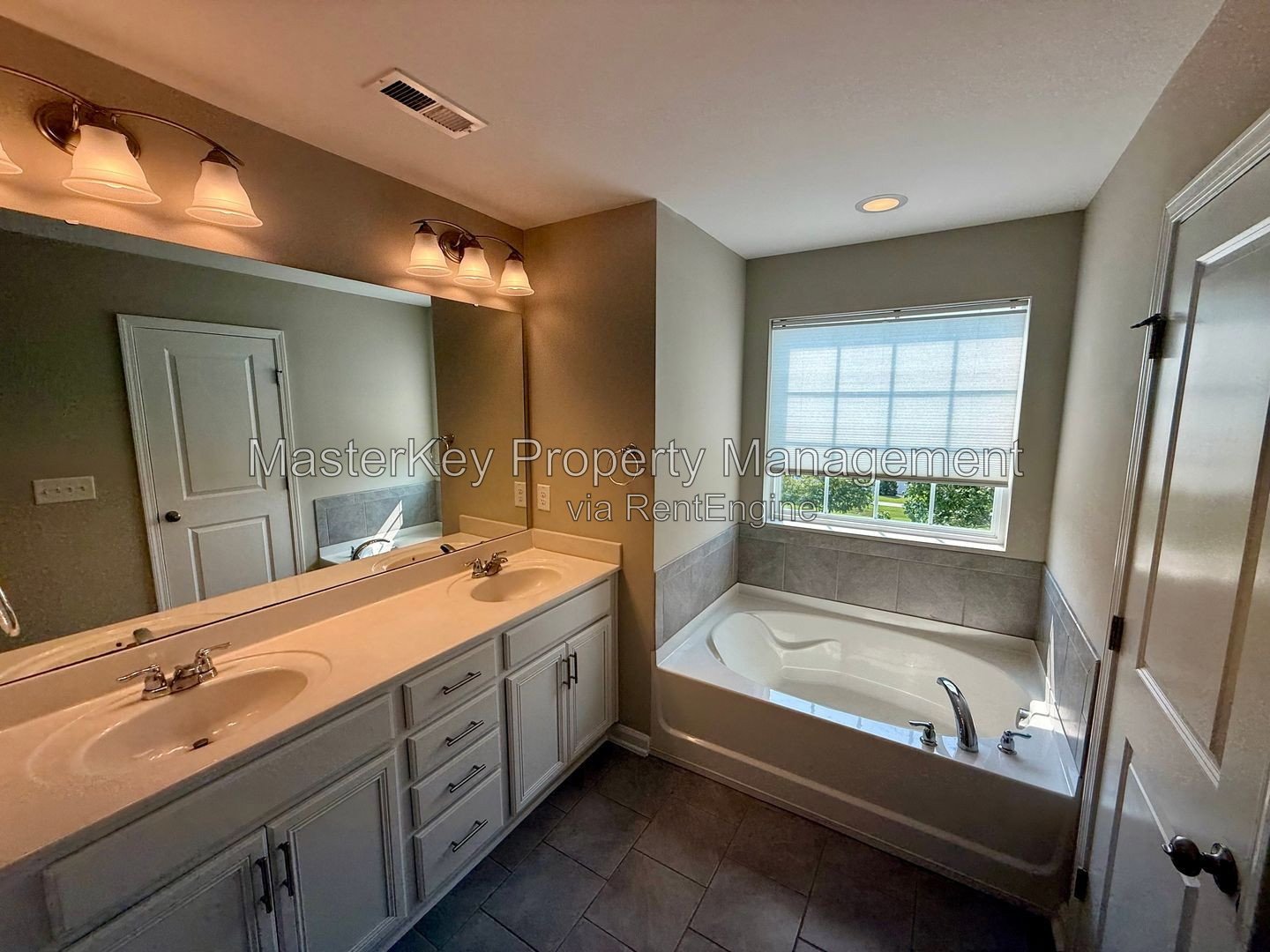 Spacious 3-Bedroom, 2.5 Bathroom Townhome in Apex, NC property image
