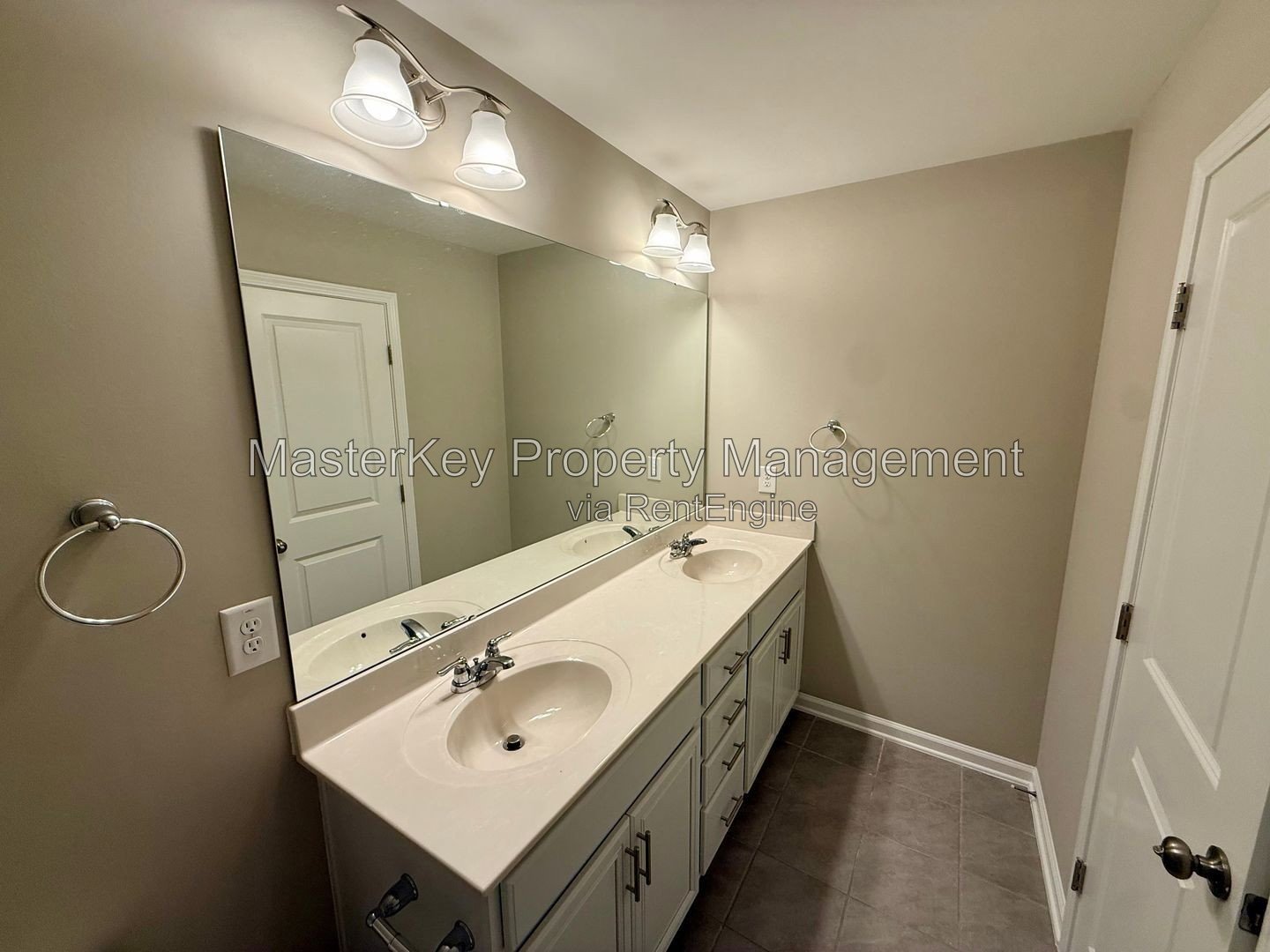 Spacious 3-Bedroom, 2.5 Bathroom Townhome in Apex, NC property image
