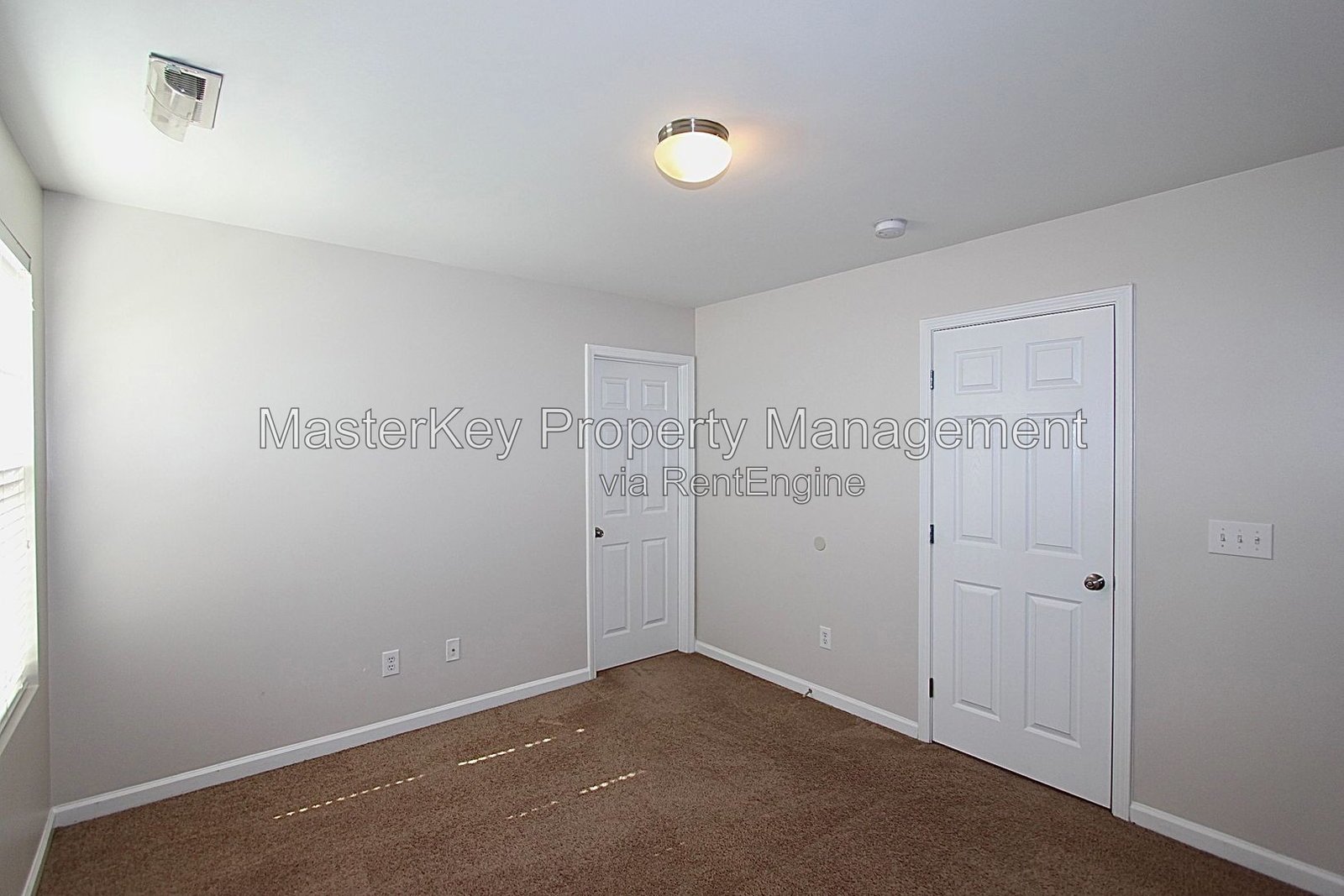 Spacious 3 Bedroom Townhouse Located In Knightdale NC!!! property image