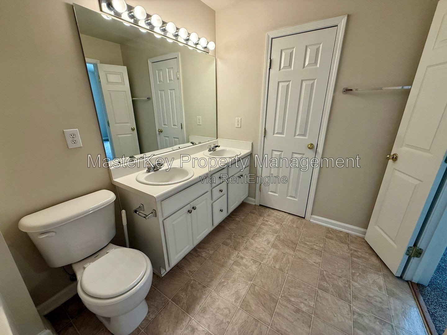 Charming 3-Bedroom, 2.5 Bathroom Townhome in Morrisville, NC property image