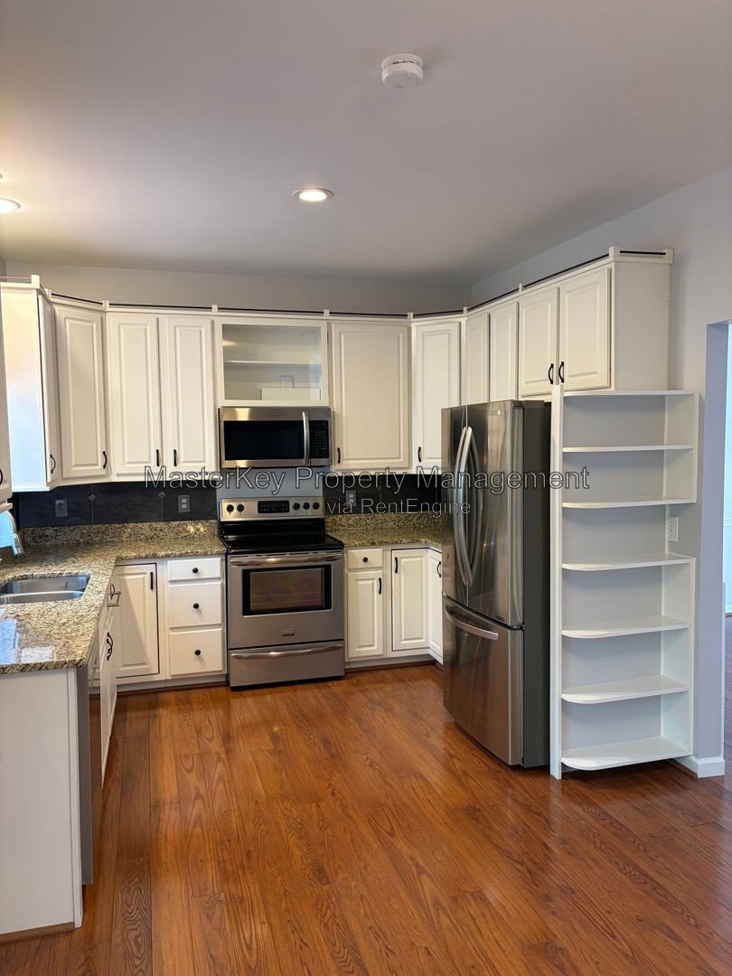 Spacious 4 Bedroom Single Family Located In Raleigh NC!!! property image