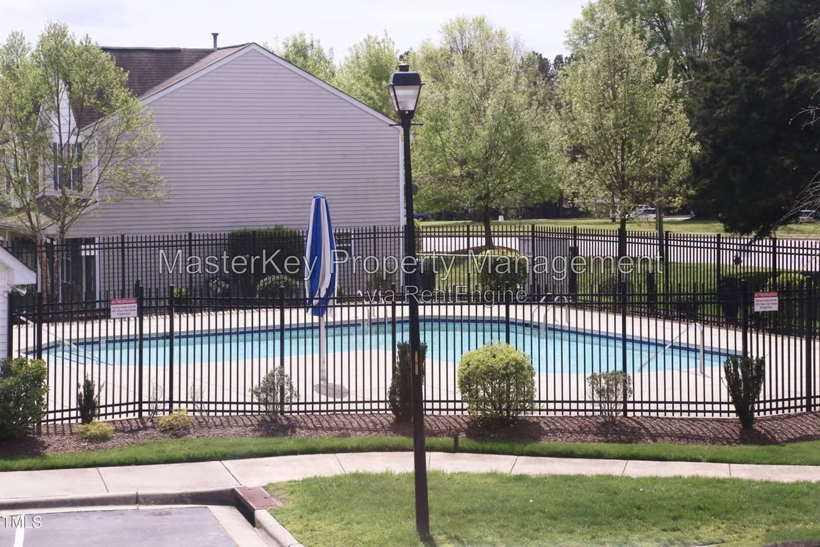 Spacious 3 Bedroom Townhome Located In Raleigh NC!!! property image