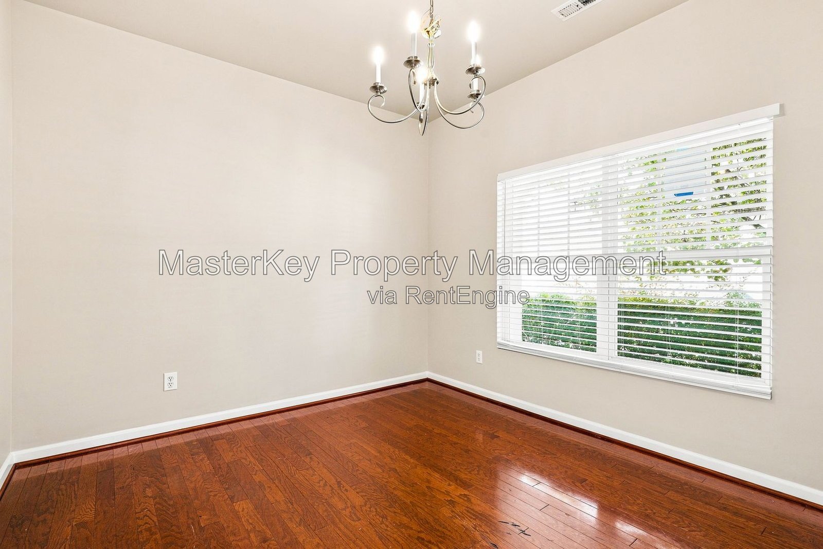Spacious 3 Bedroom Townhouse Located In Knightdale NC!!! property image