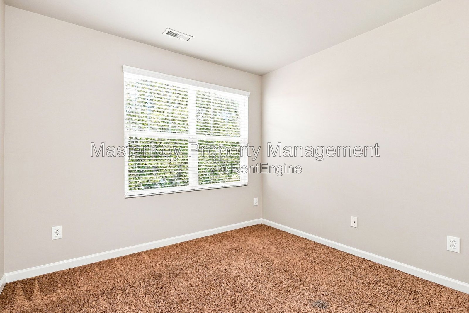 Spacious 3 Bedroom Townhouse Located In Knightdale NC!!! property image