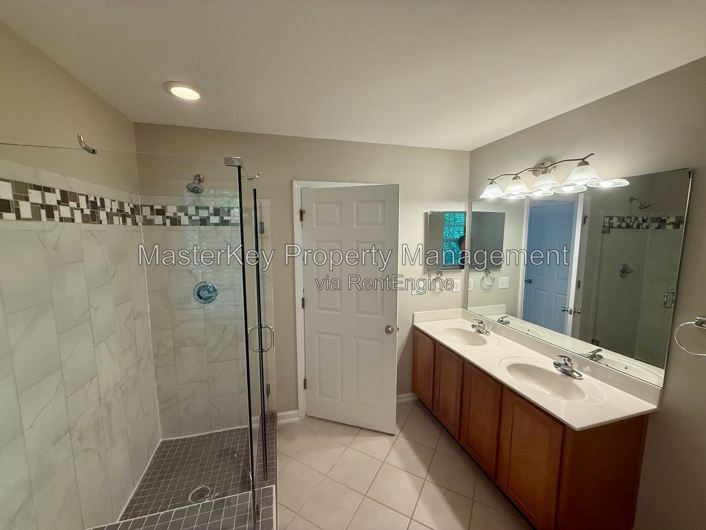 Stunning 3-Bedroom, 3.5 Bathroom Townhome in Apex, NC property image