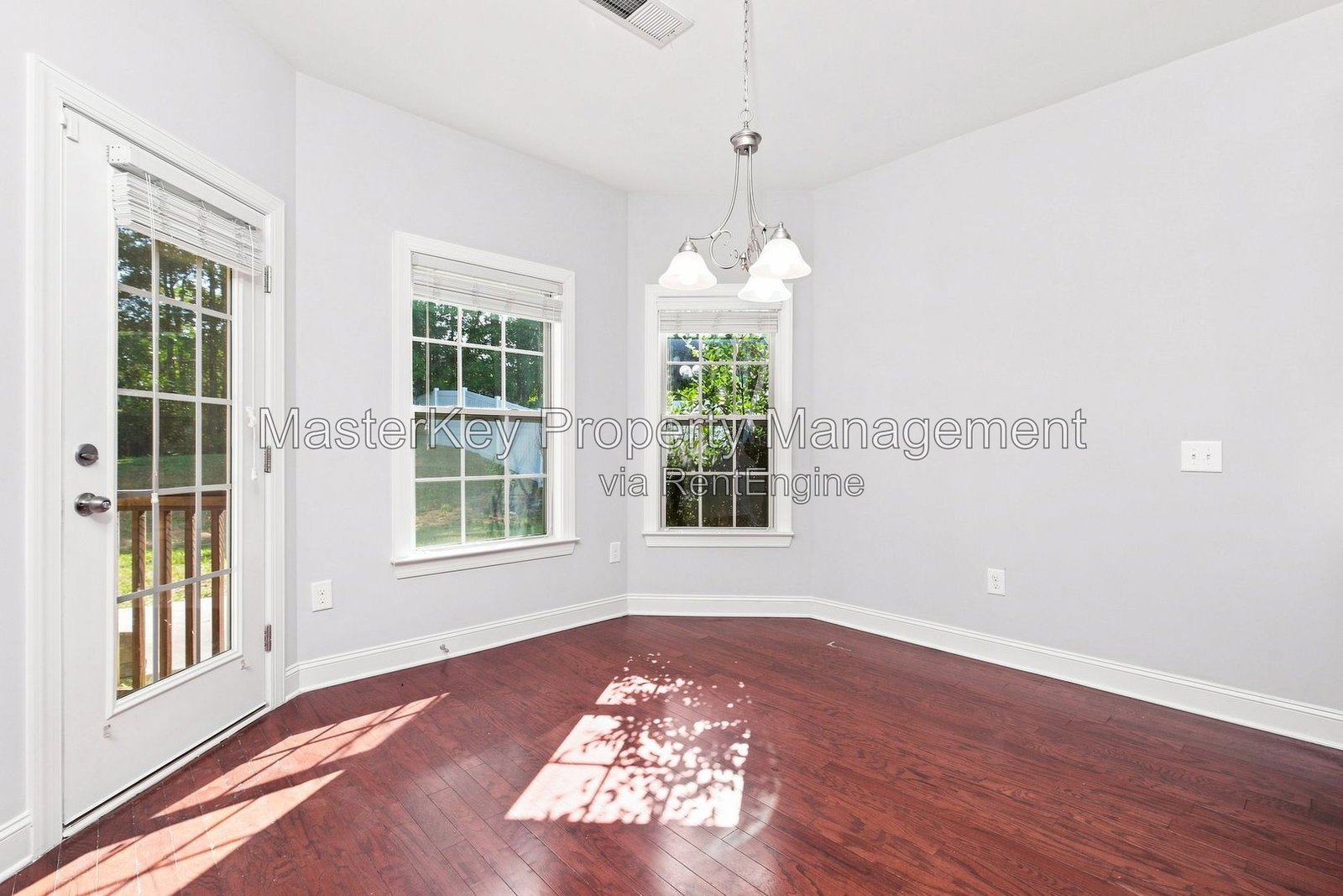 Spacious 4 Bedroom Single Family Located In Knightdale NC!!! property image