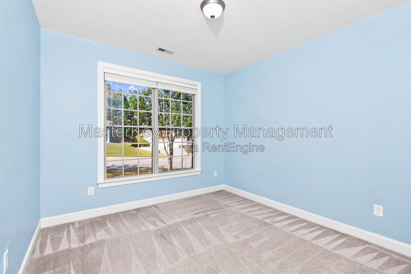 Spacious 4 Bedroom Single Family Located In Knightdale NC!!! property image