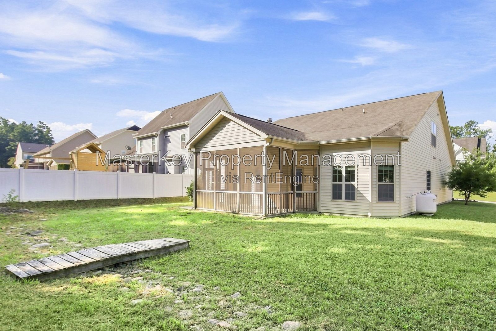 Spacious 4 Bedroom Single Family Located In Knightdale NC!!! property image