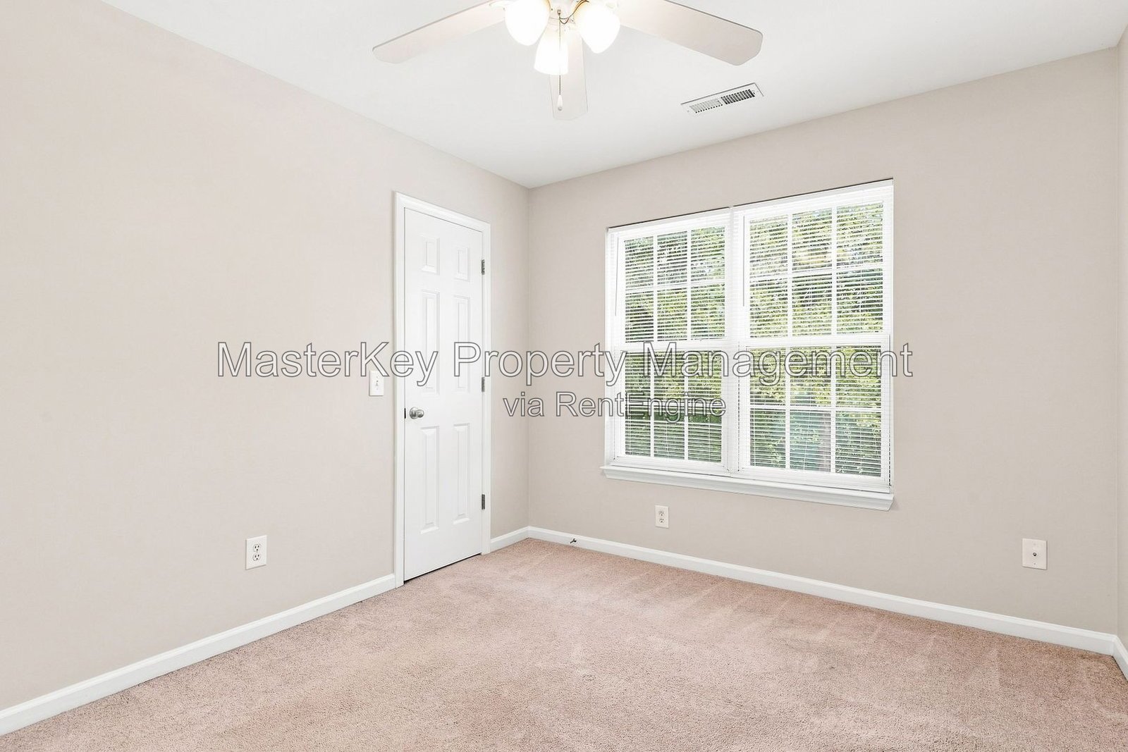 Modern 3-Bedroom, 3.5 Bathroom Townhome in Raleigh, NC property image