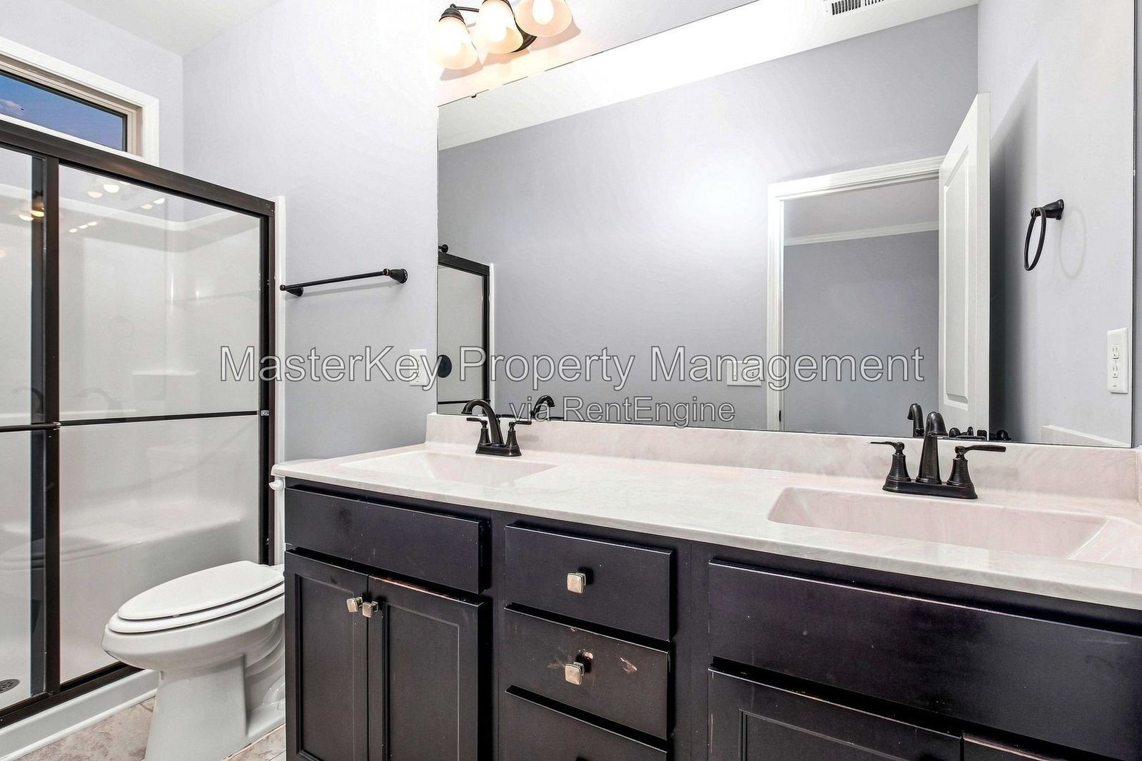 Spacious 3 Bedroom Single Family Home Located In Zebulon NC!!! property image