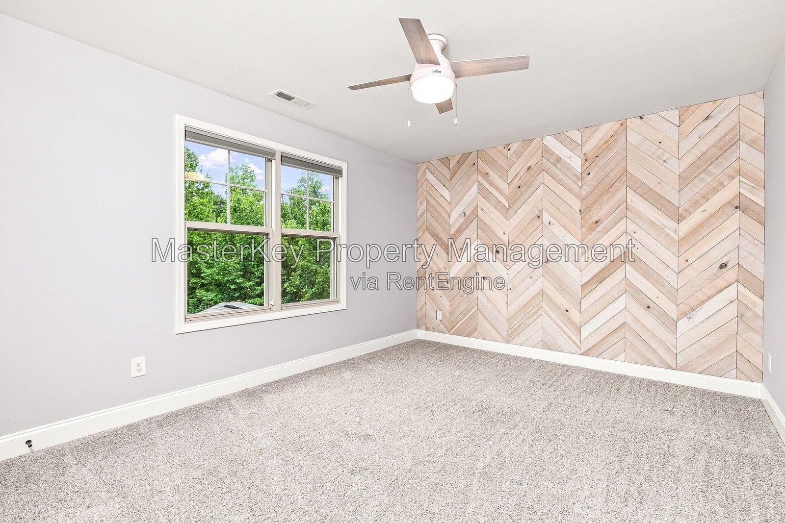 Spacious 3 Bedroom Single Family Home Located In Zebulon NC!!! property image