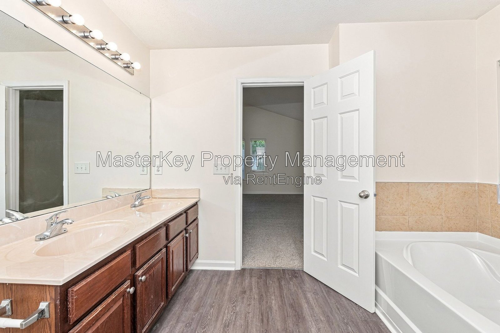 Spacious 3 Bedroom Single Family Located In Cary NC!!! property image