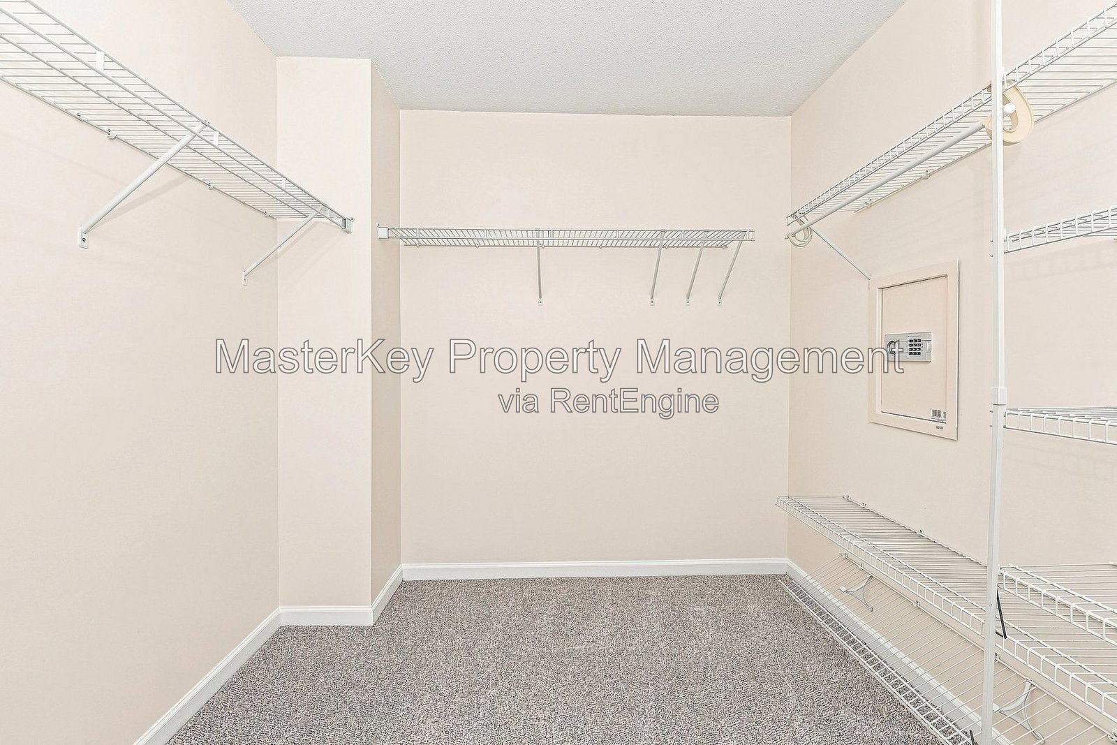 Spacious 3 Bedroom Single Family Located In Cary NC!!! property image