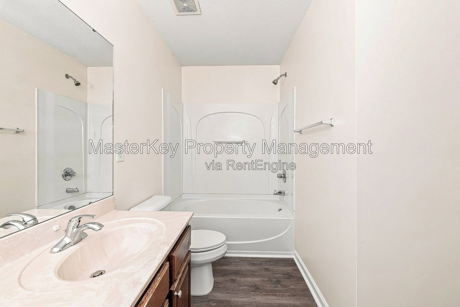 Spacious 3 Bedroom Single Family Located In Cary NC!!! property image