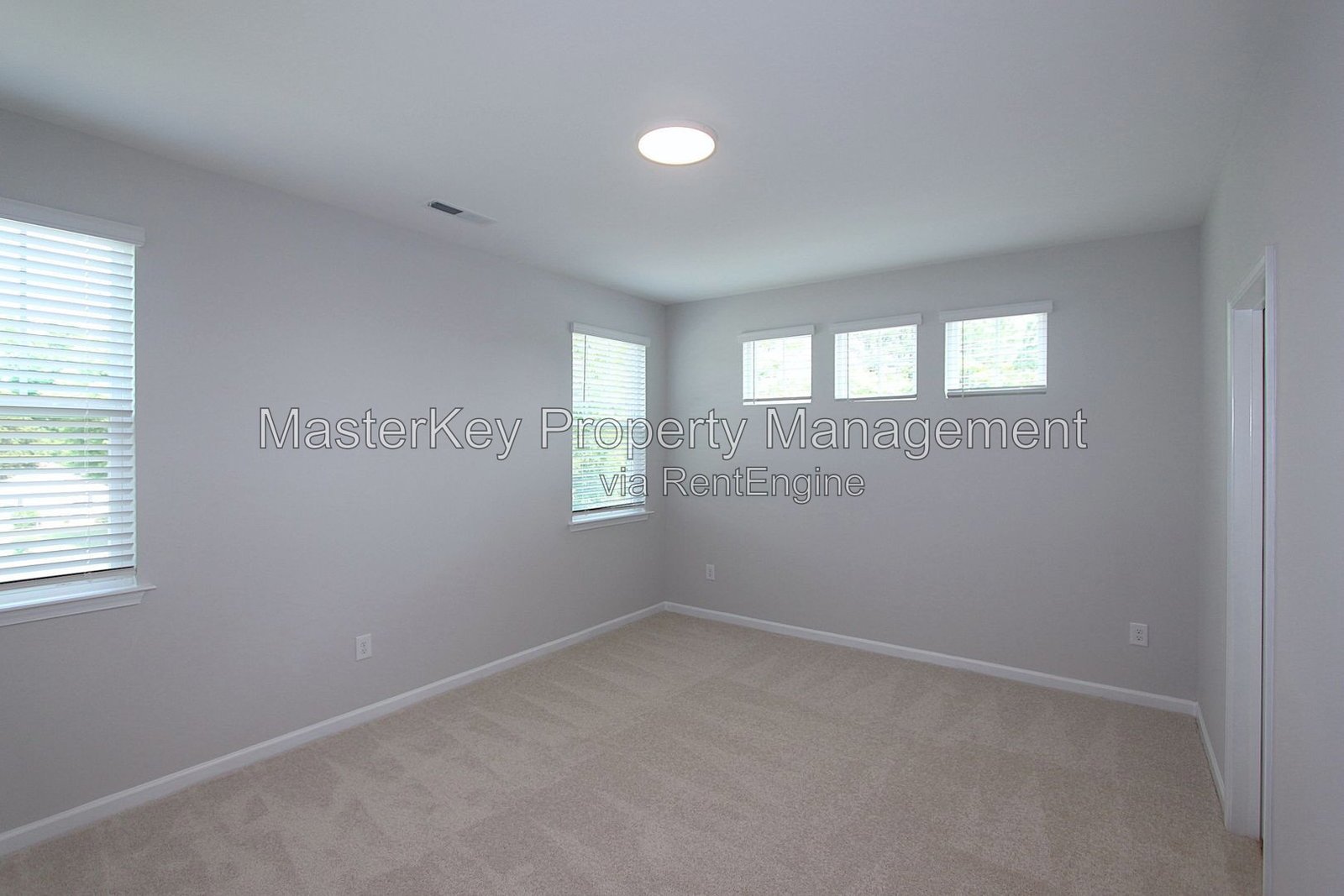 Beautiful Story Townhome! property image