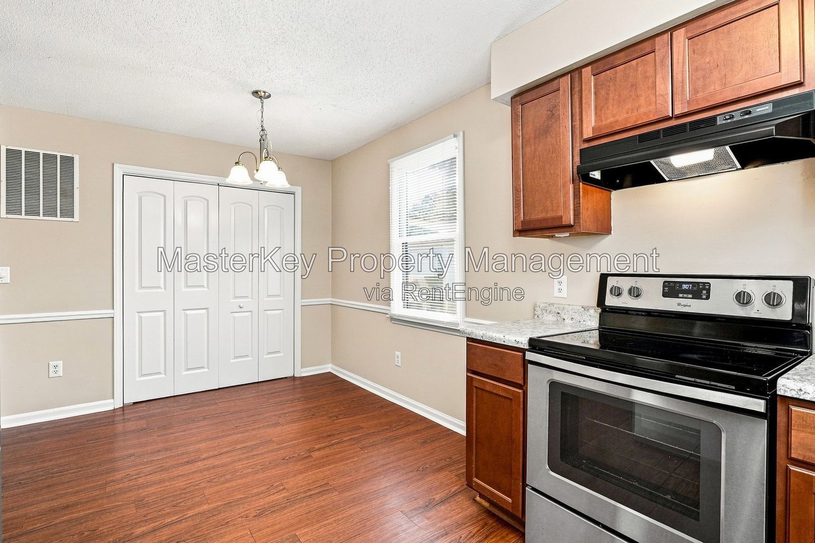 Spacious 2 Bedroom Townhome Located In Clayton NC!!! property image