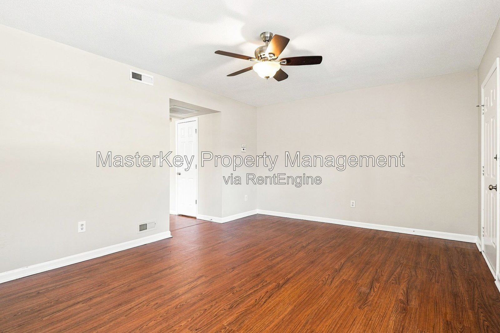 Spacious 2 Bedroom Townhome Located In Clayton NC!!! property image