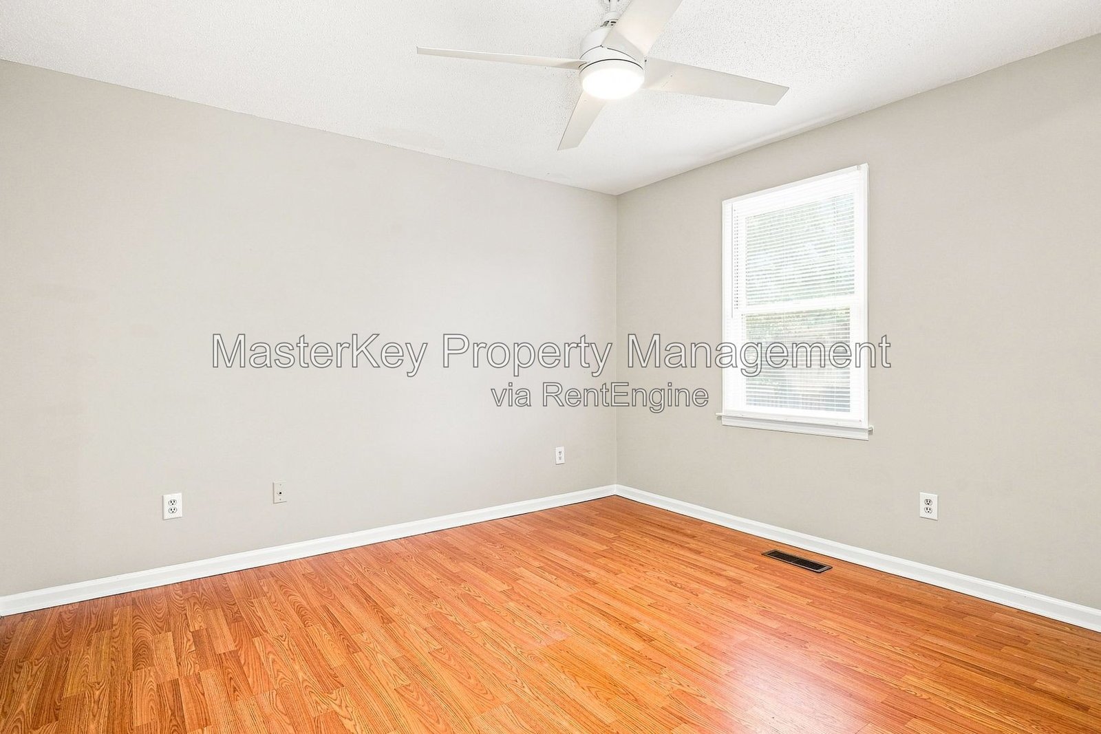 Spacious 2 Bedroom Townhome Located In Clayton NC!!! property image