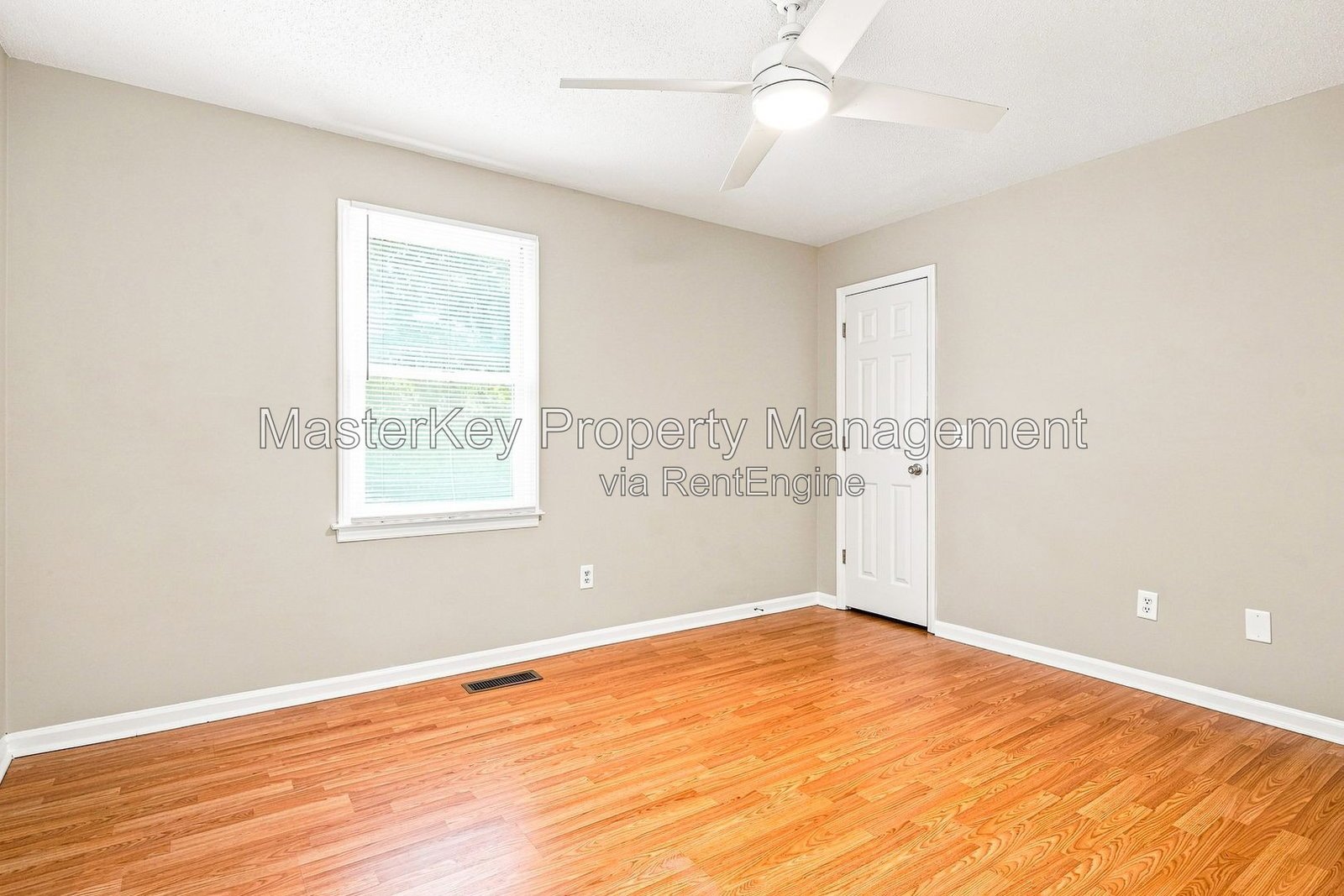 Spacious 2 Bedroom Townhome Located In Clayton NC!!! property image