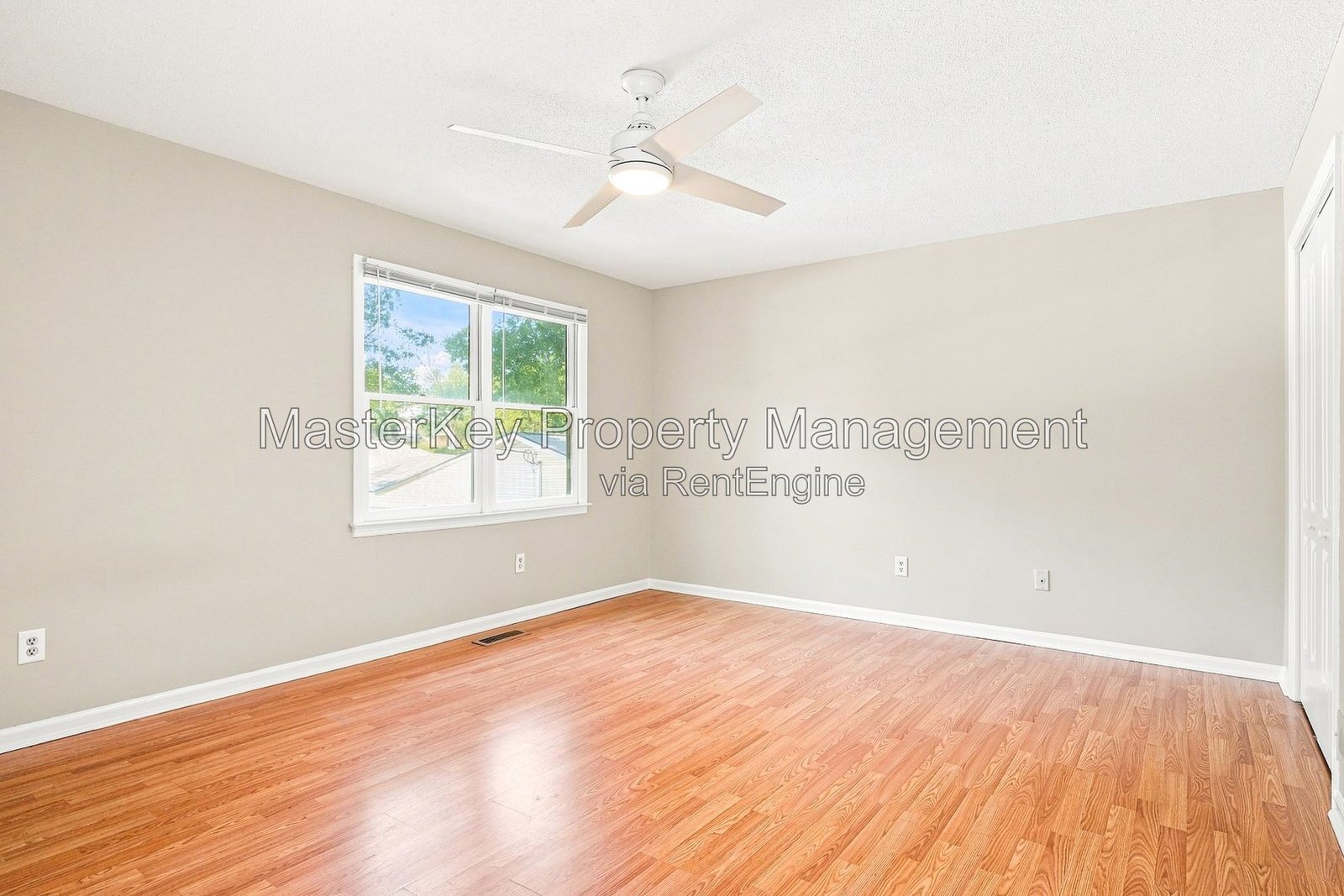 Spacious 2 Bedroom Townhome Located In Clayton NC!!! property image