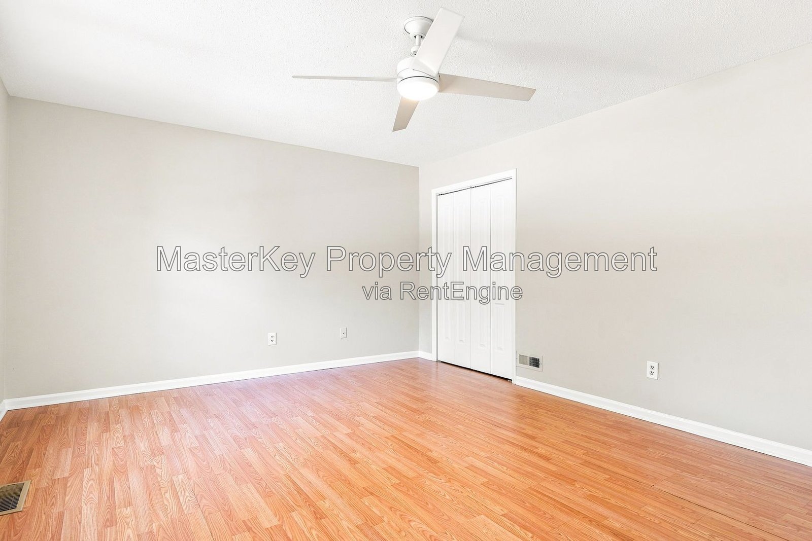 Spacious 2 Bedroom Townhome Located In Clayton NC!!! property image