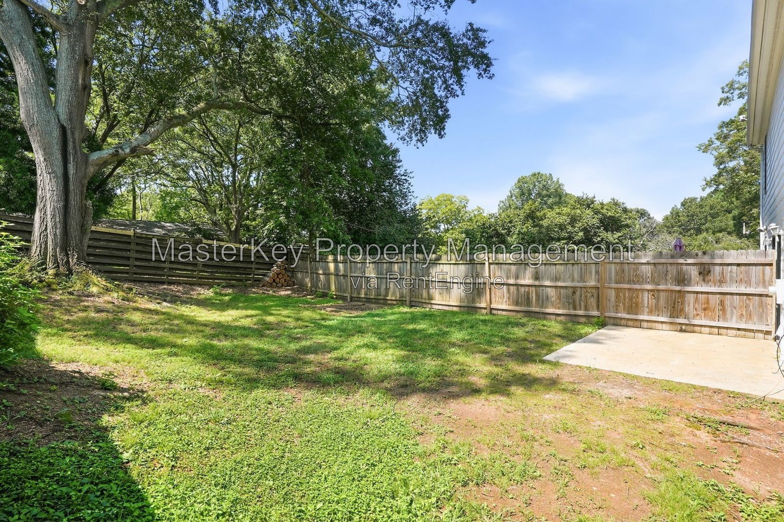 Spacious 2 Bedroom Townhome Located In Clayton NC!!! property image