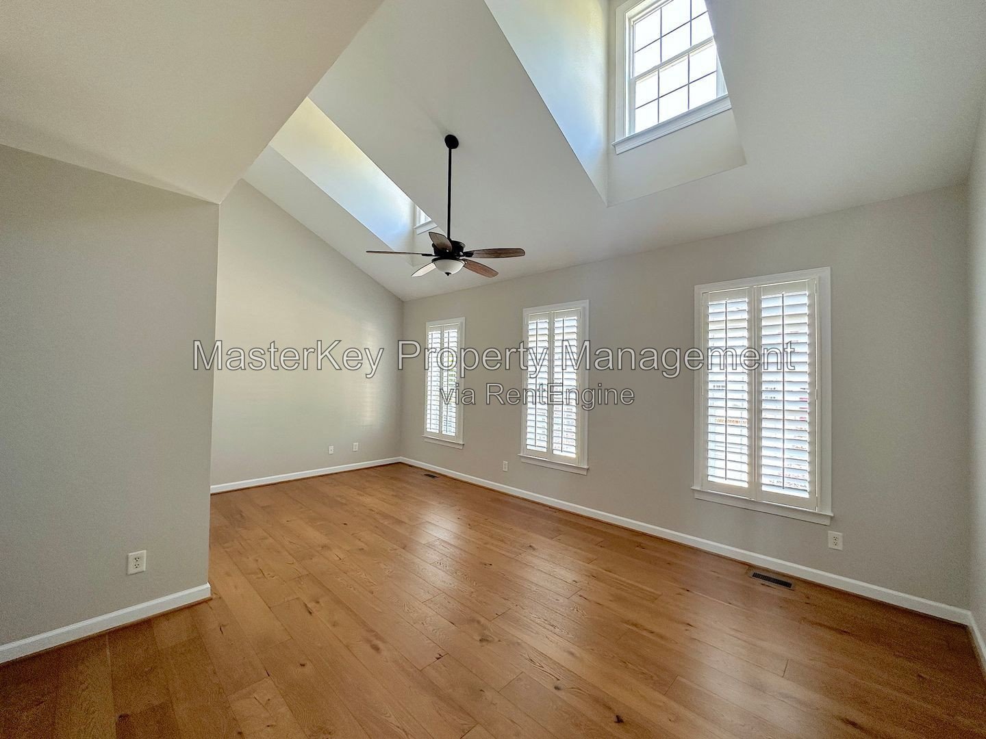 Spacious 4 Bedroom Townhome Located In Morrisville NC!!! property image