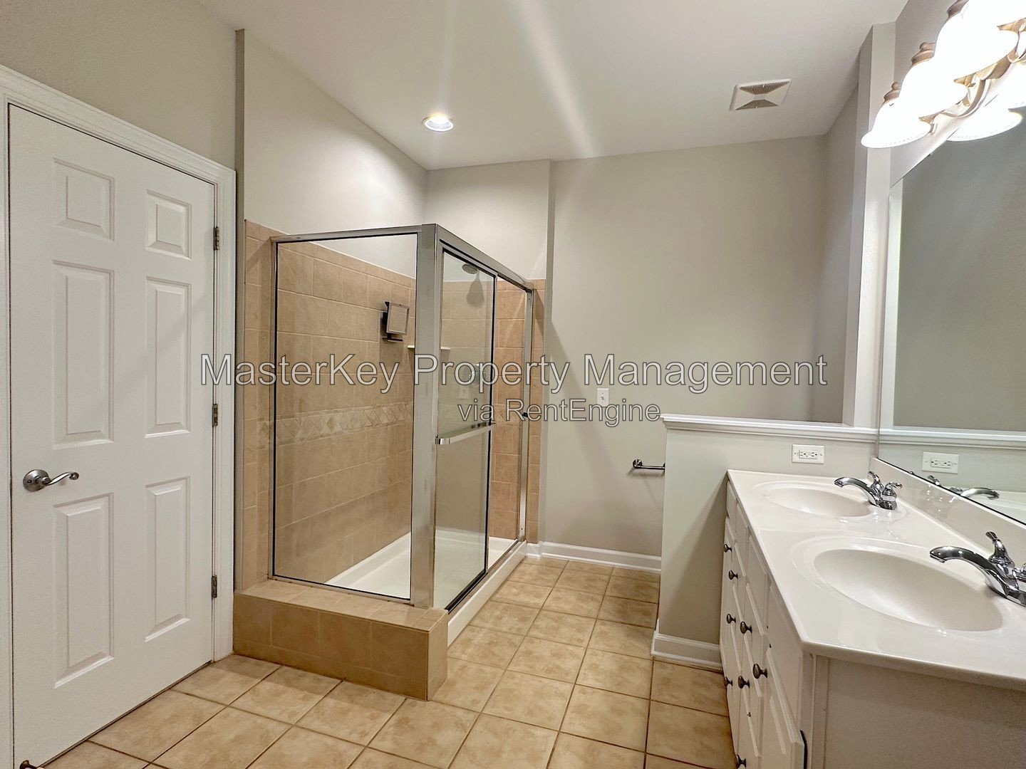 Spacious 4 Bedroom Townhome Located In Morrisville NC!!! property image