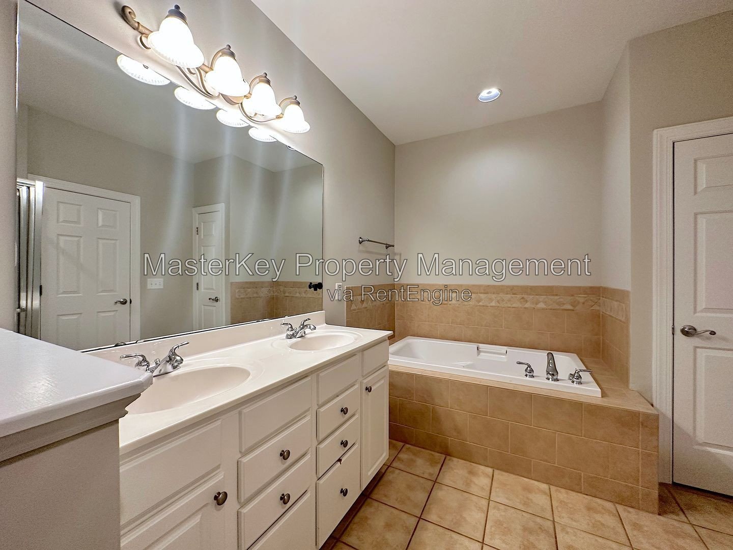 Spacious 4 Bedroom Townhome Located In Morrisville NC!!! property image