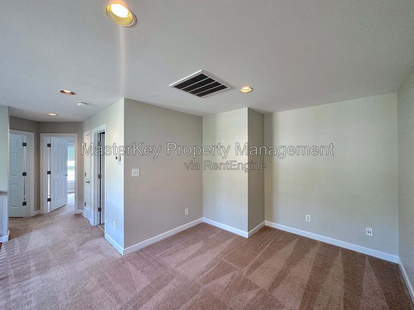 Spacious 4 Bedroom Townhome Located In Morrisville NC!!! property image
