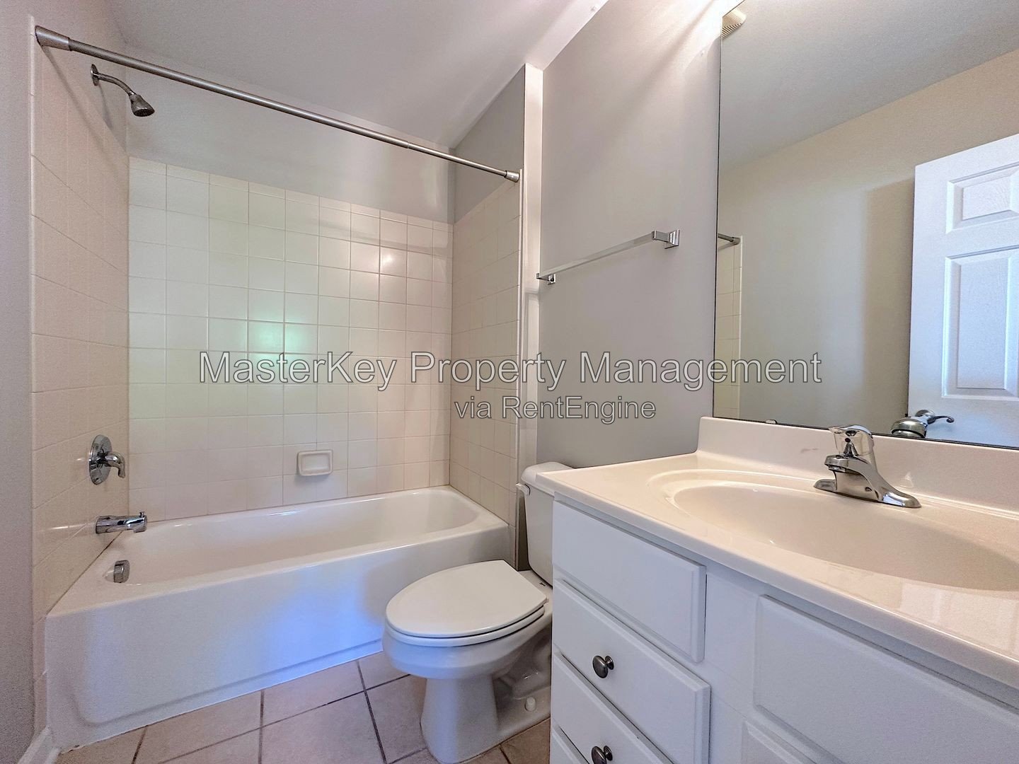 Spacious 4 Bedroom Townhome Located In Morrisville NC!!! property image