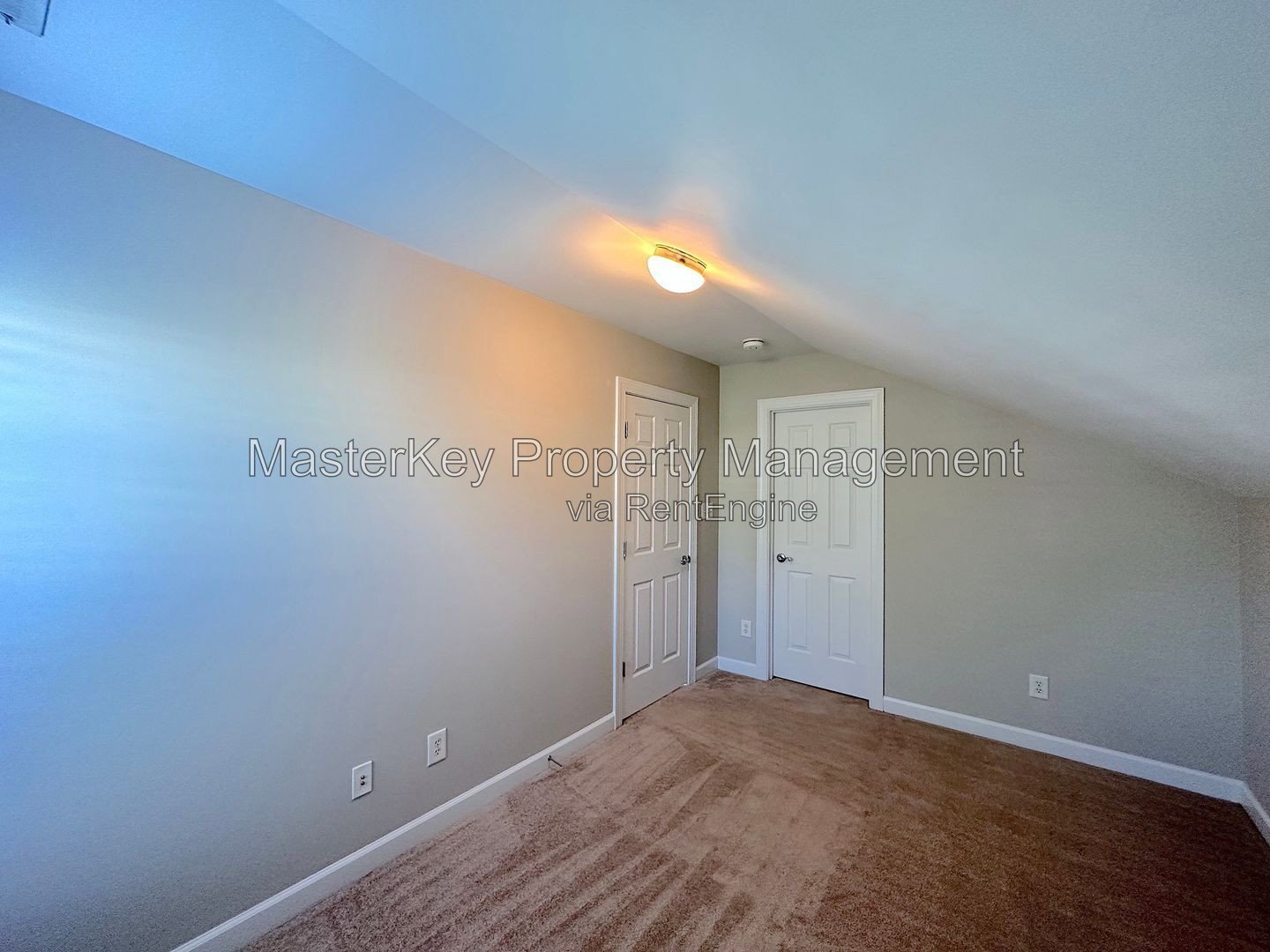 Spacious 4 Bedroom Townhome Located In Morrisville NC!!! property image