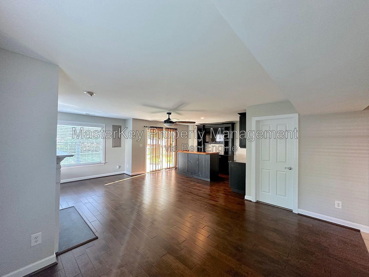 Spacious 4 Bedroom Townhome Located In Morrisville NC!!! property image