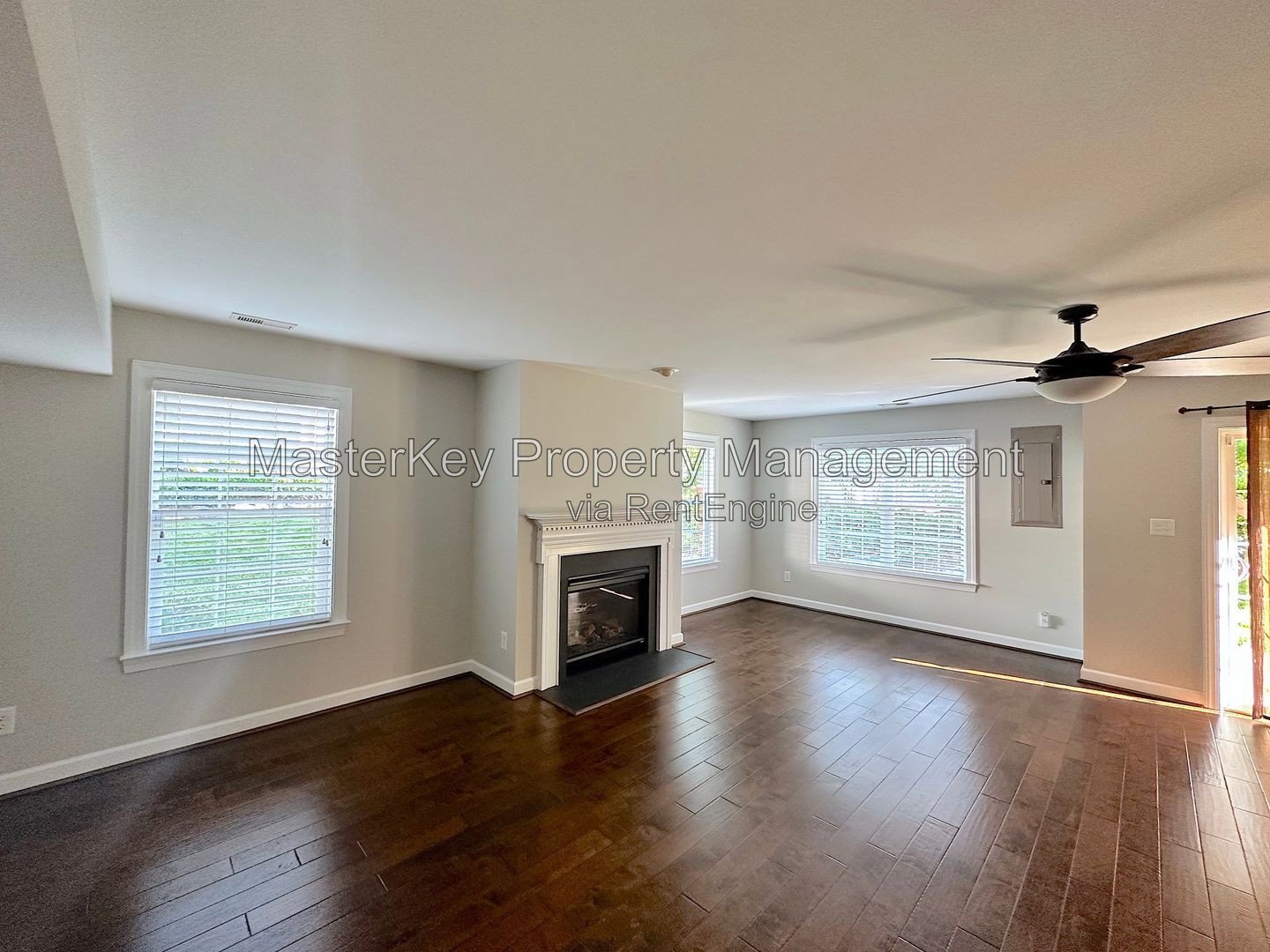 Spacious 4 Bedroom Townhome Located In Morrisville NC!!! property image