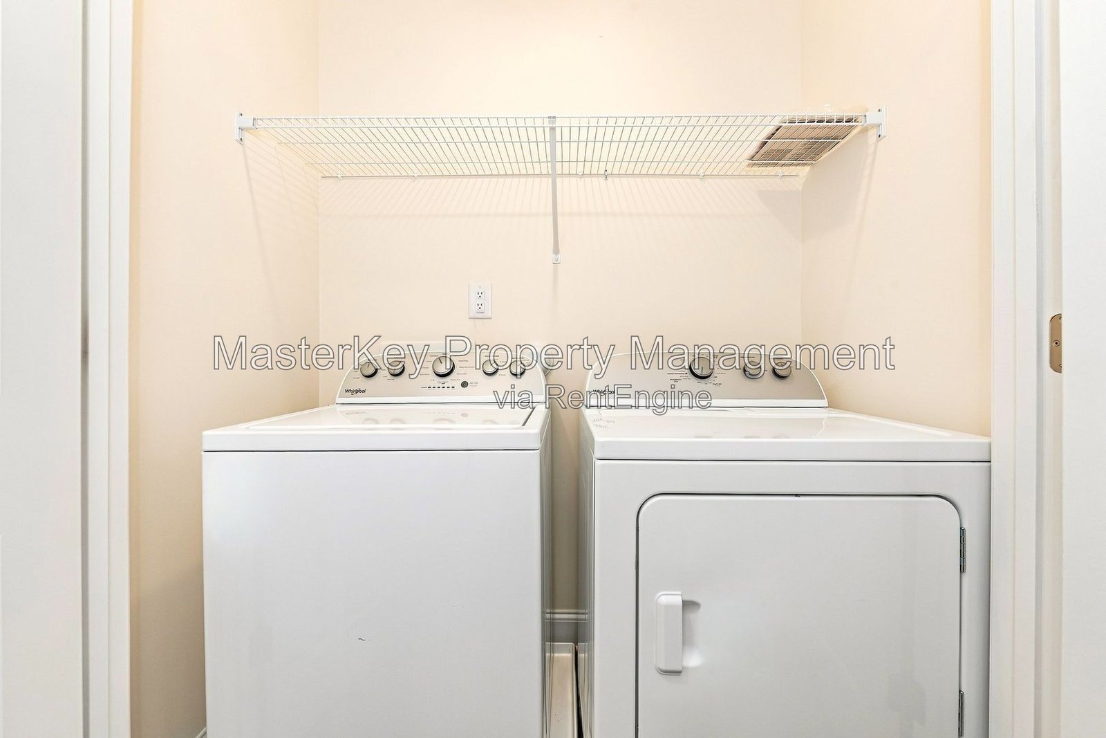 Spacious 3 Bedroom Townhome Located In Clayton NC!!! property image