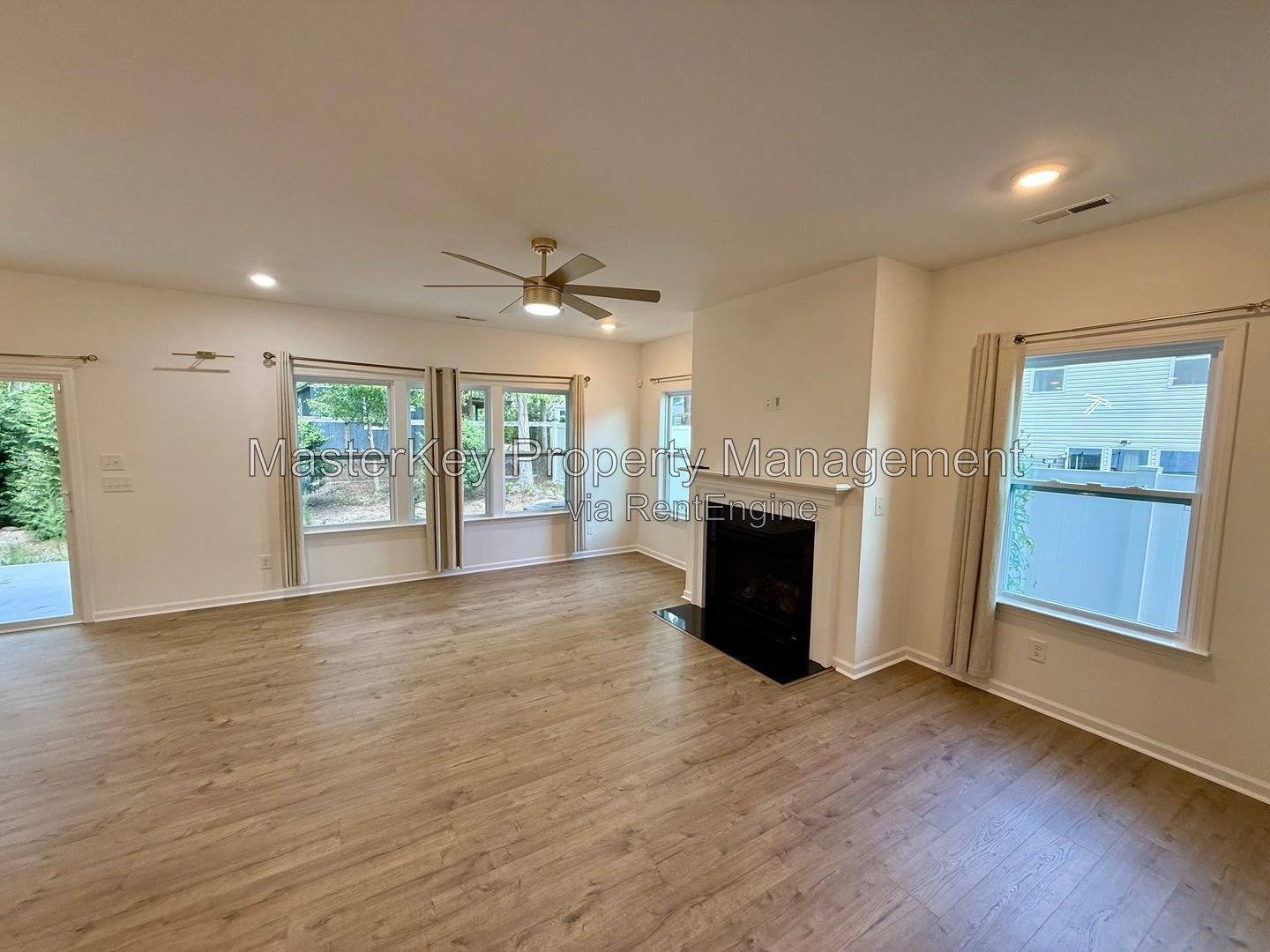 Spacious 4 Bedroom Single Family Located In Fuquay Varina NC!!! property image