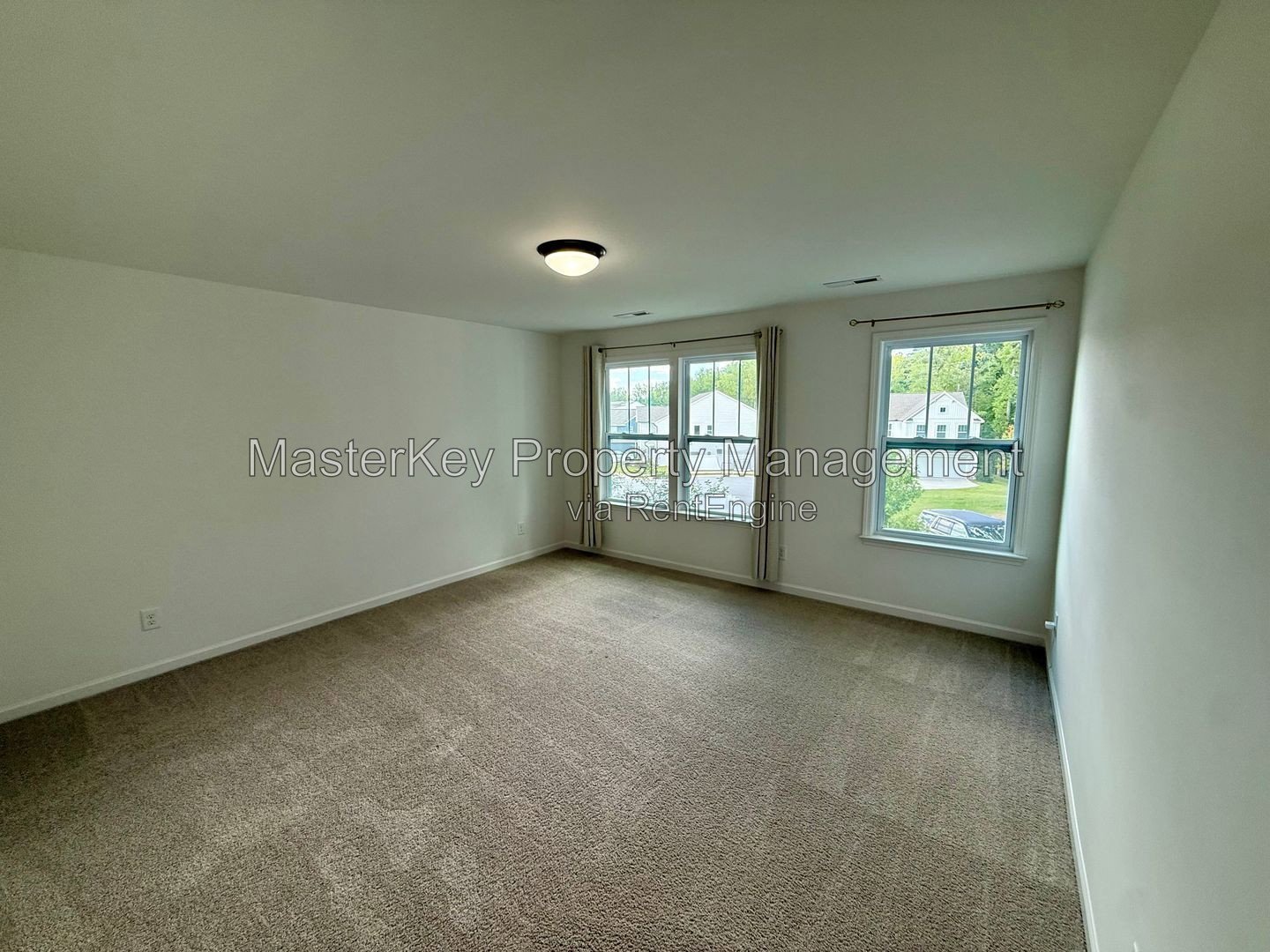 Spacious 4 Bedroom Single Family Located In Fuquay Varina NC!!! property image