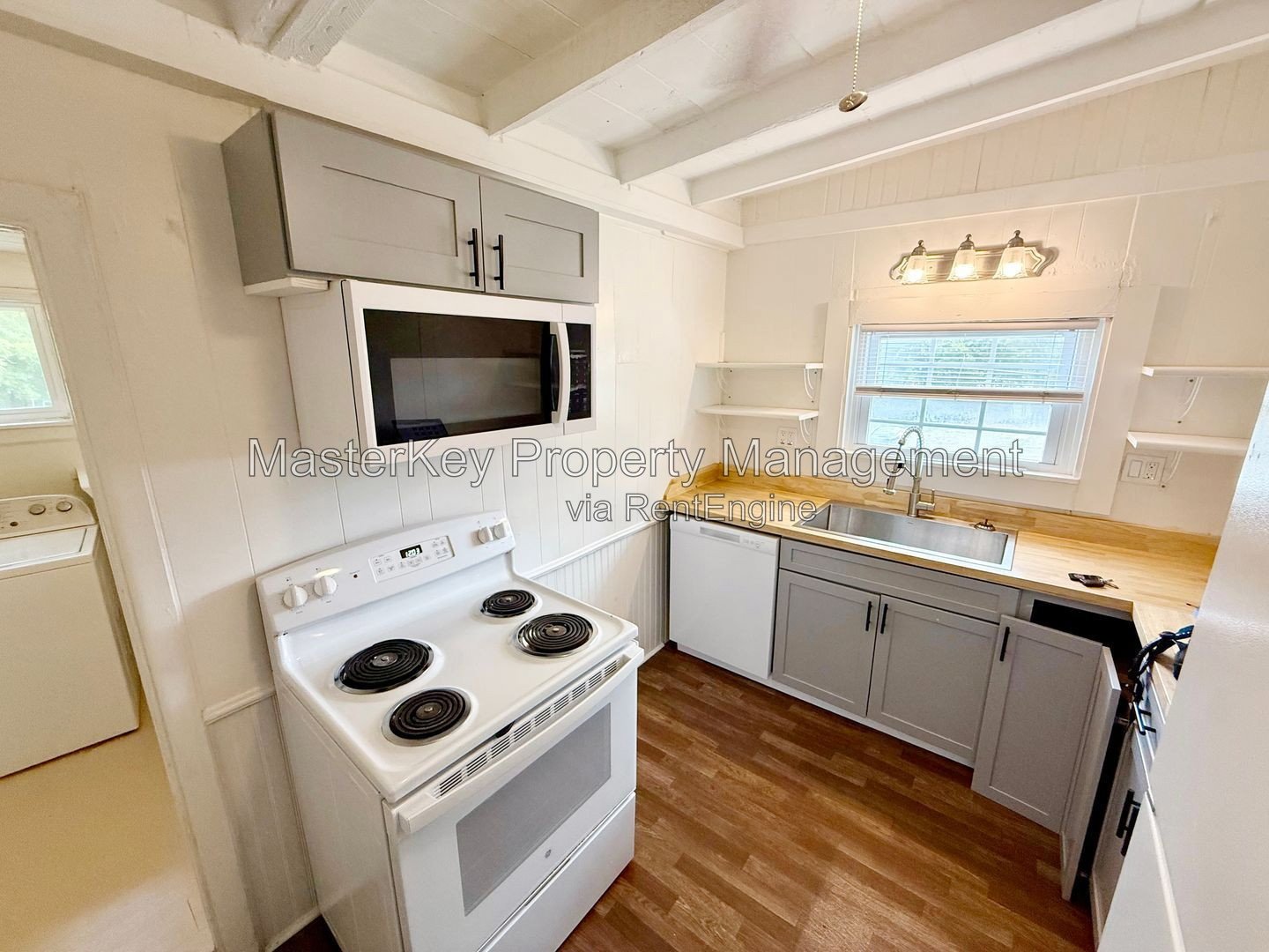Inviting 2-Bedroom, 1 Bathroom Duplex in Durham, NC property image