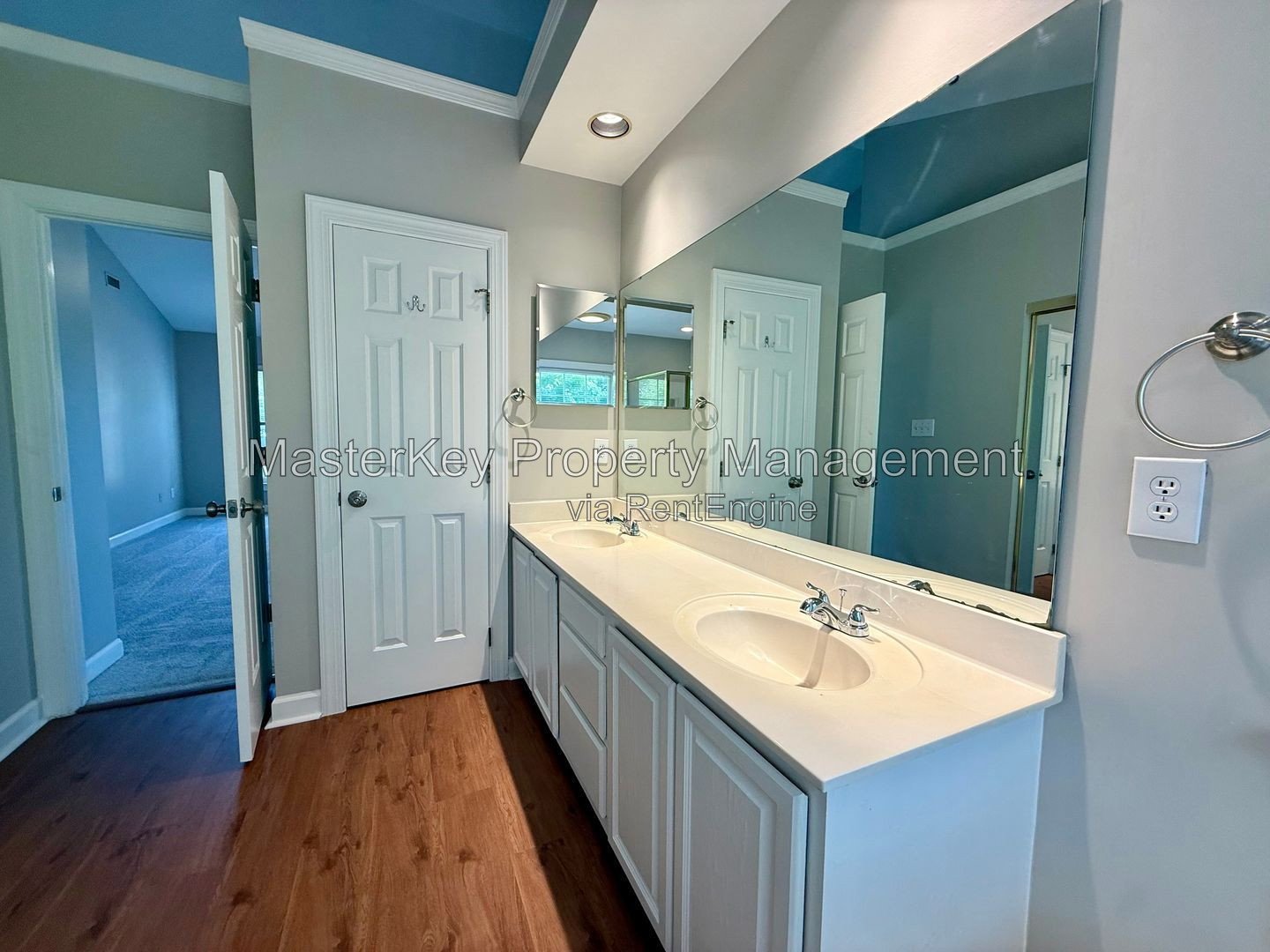 Spacious 5-Bedroom, 3 Bathroom Single-Family in Cary, NC property image