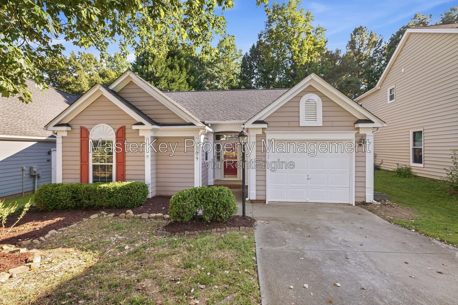 Charming 3-Bedroom, 2 Bathroom Single-Family in Holly Springs, NC property image