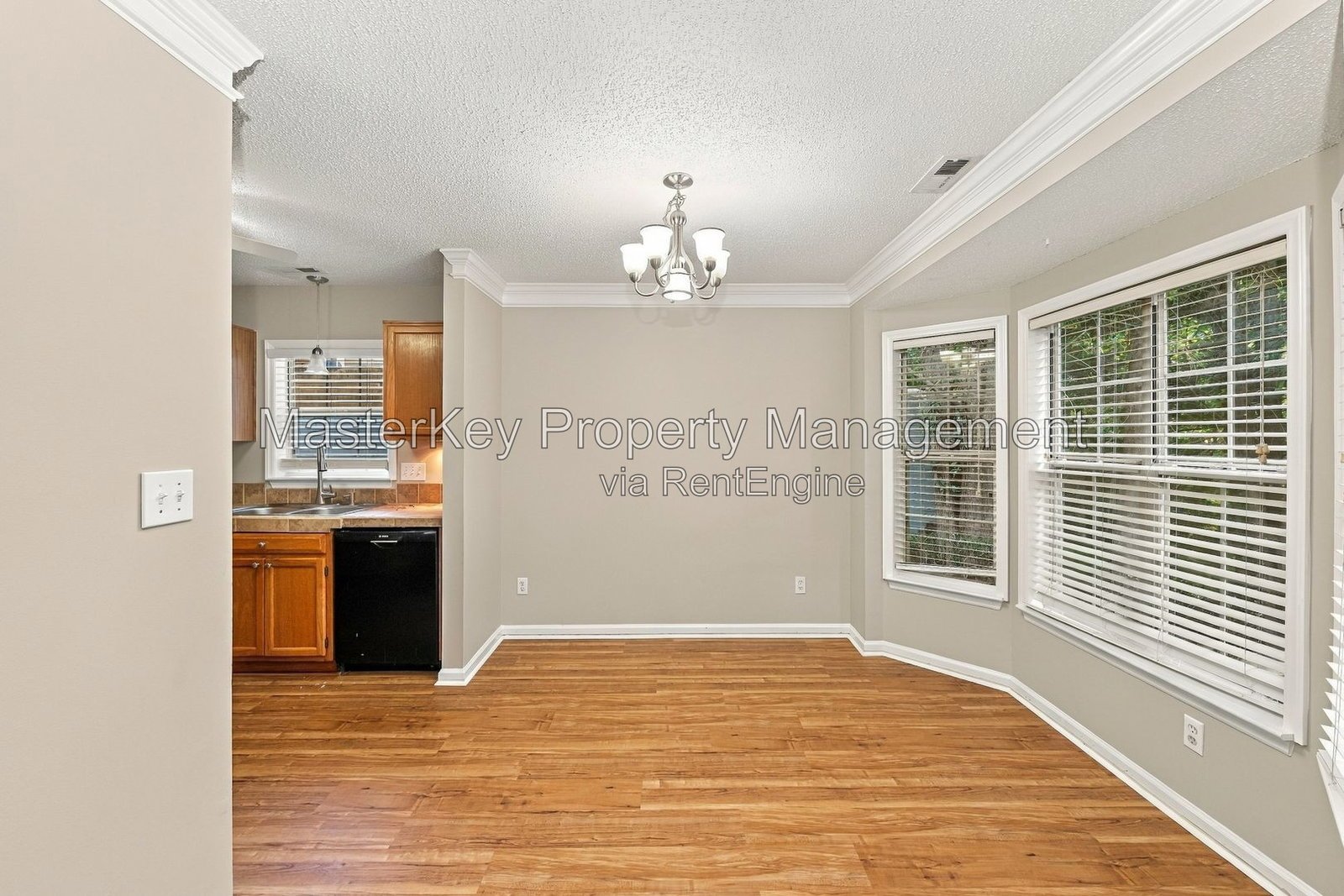 Charming 3-Bedroom, 2 Bathroom Single-Family in Holly Springs, NC property image