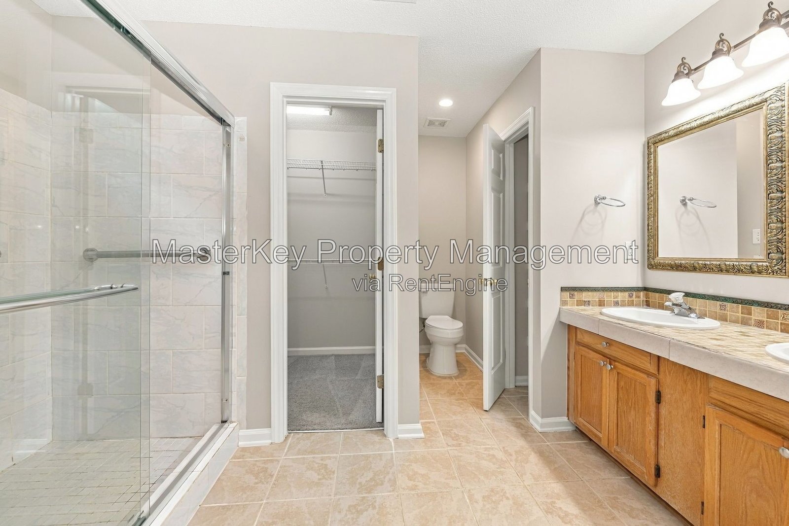 Charming 3-Bedroom, 2 Bathroom Single-Family in Holly Springs, NC property image