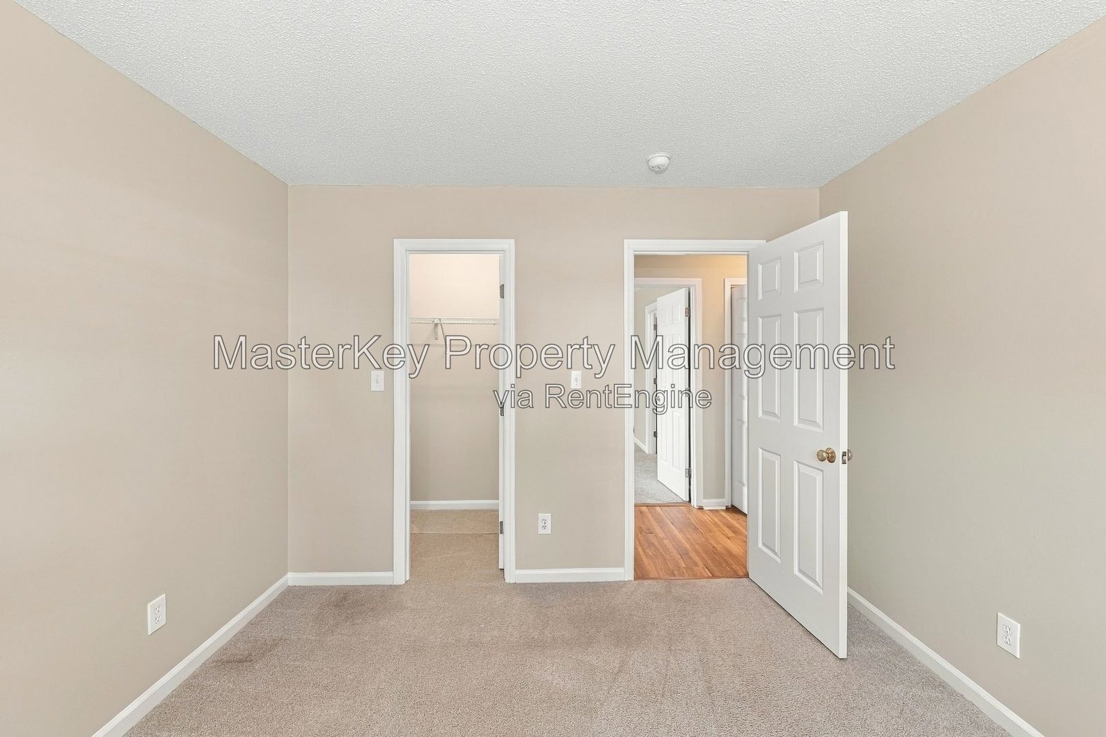 Charming 3-Bedroom, 2 Bathroom Single-Family in Holly Springs, NC property image