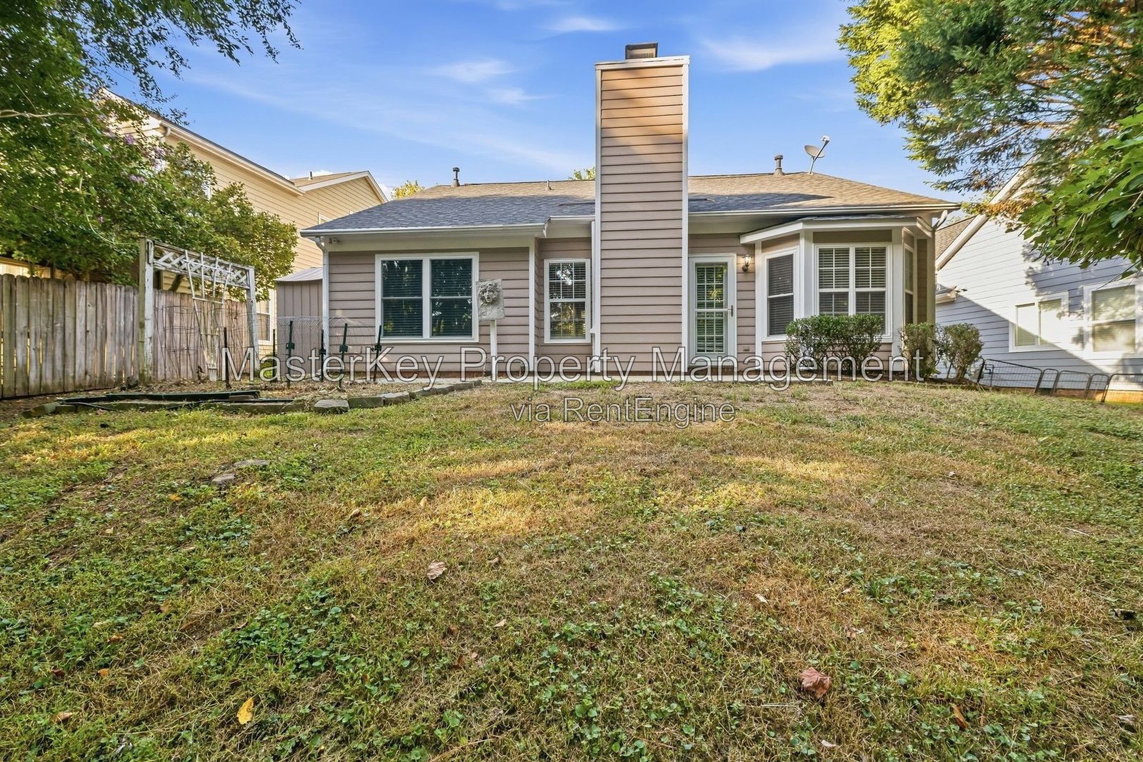 Charming 3-Bedroom, 2 Bathroom Single-Family in Holly Springs, NC property image