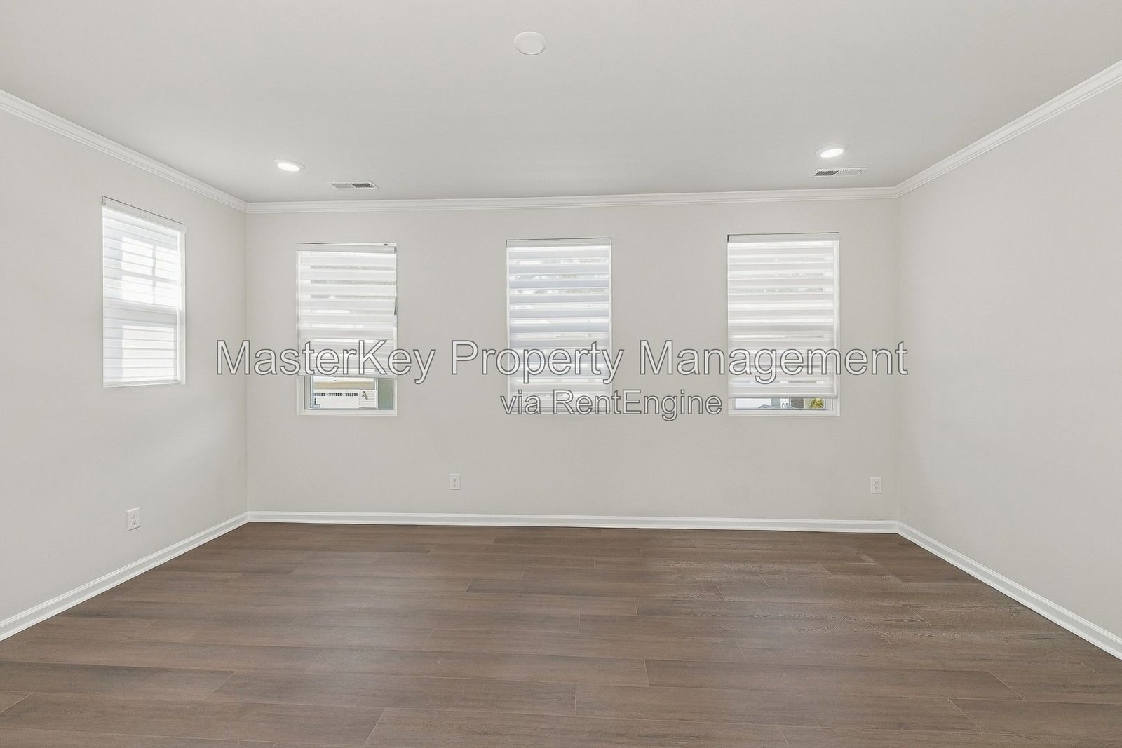 Spacious 3 Bedroom Townhome Located In Apex NC!!! property image
